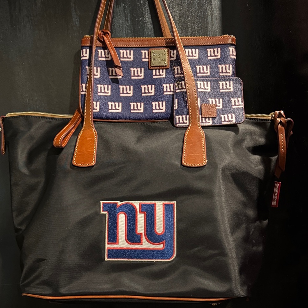 New York Giants Dooney & Bourke Top Zip Tote Bag with Wallet and Card Holder